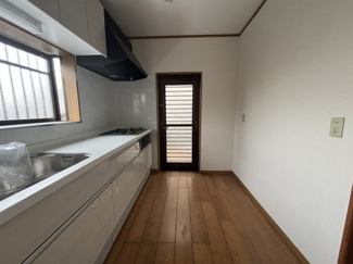 【キッチン】 | 筑西市新治4LDK中古住宅 | 壁面が多いので冷蔵庫、カップボードが置きやすいです