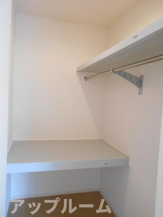 リヴェール不二ガ丘の収納|ウォークインクローゼット