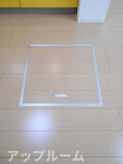 リヴェール不二ガ丘のその他|床下収納