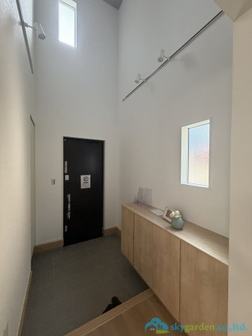 秦野市第2曽屋　新築戸建　全４棟　１号棟の玄関