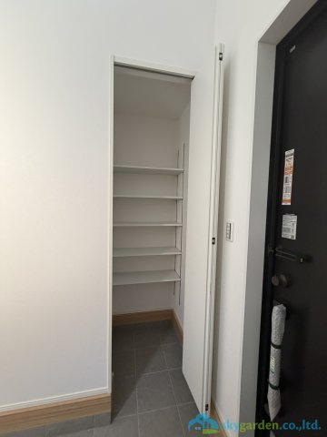 秦野市第2曽屋　新築戸建　全４棟　１号棟の収納