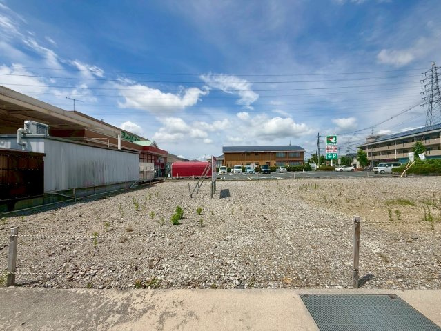 野洲市西河原　建築条件無し売土地の外観