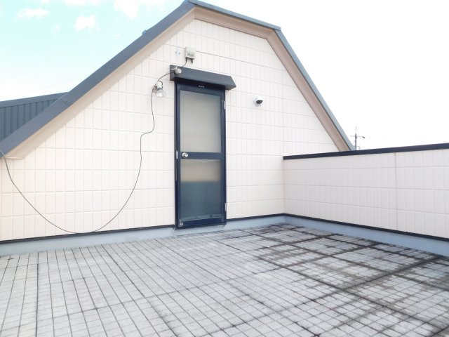 津島市鹿伏兎町上春日台の中古一戸建のバルコニー|◇屋上バルコニー◇　　家族で楽しめるワイドバルコニー♪