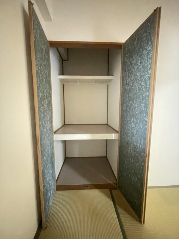 エリセオ毘舎丸の内装