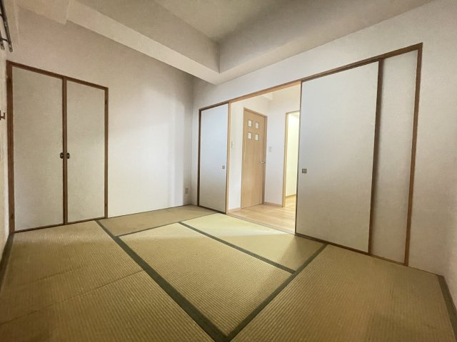 エリセオ毘舎丸の内装