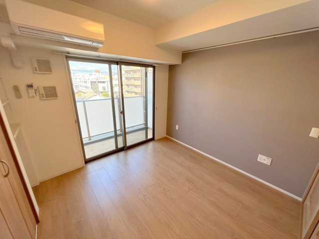 グランフォルテ田川の洋室