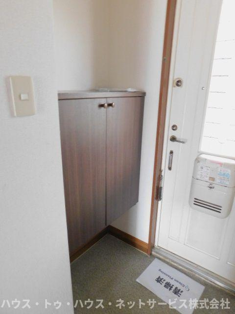 サブラインセジュールの玄関