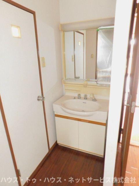 サブラインセジュールの洗面所