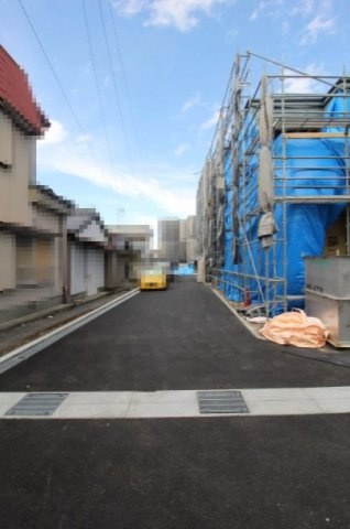 南国市後免町　新築戸建　3号棟　（全3区画）の前面道路含む現地写真