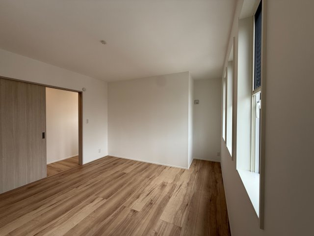 南国市後免町　新築戸建　3号棟　（全3区画）の洋室|2F　南の部屋　8.5帖