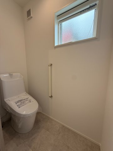 南国市後免町　新築戸建　3号棟　（全3区画）のトイレ|1F