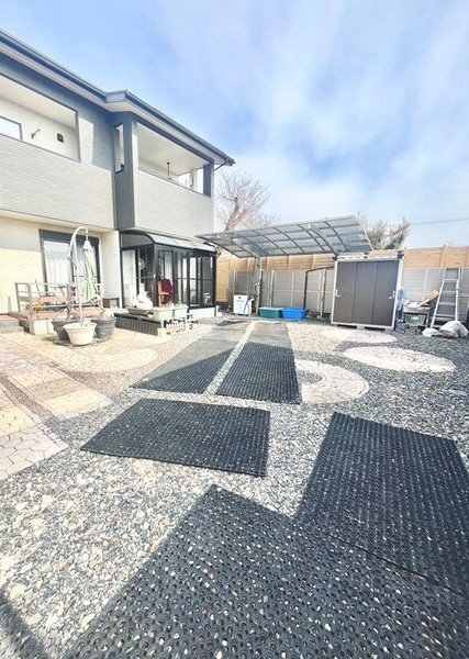 羽黒新田八幡前戸建の駐車場