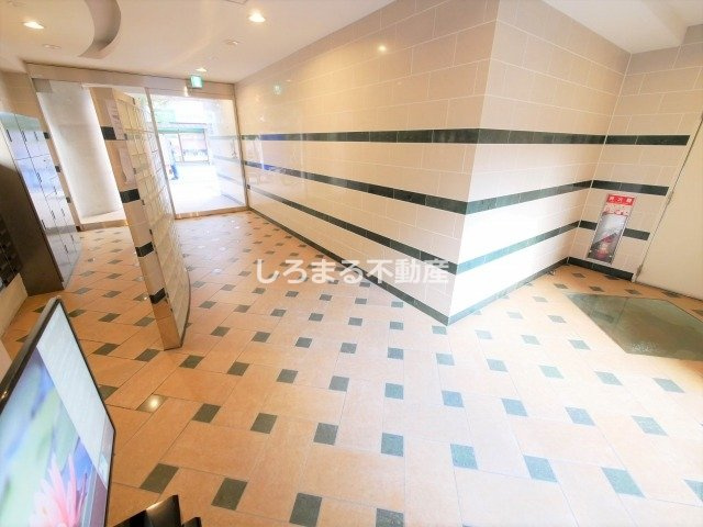 SERENiTE天六西のロビー