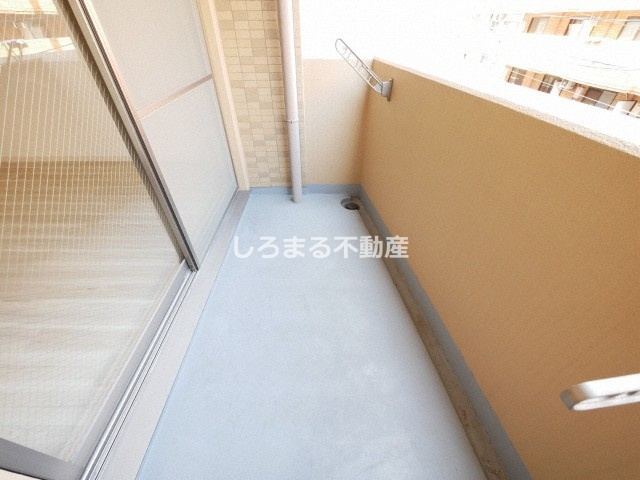 SERENiTE天六西のバルコニー