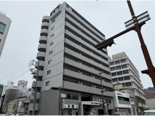 大栄・十二所前レジデンスの外観