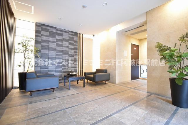 TLRレジデンス本町WESTのロビー