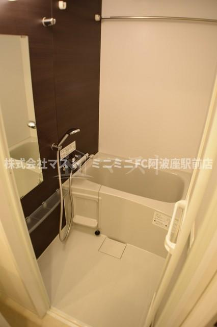 TLRレジデンス本町WESTの浴室