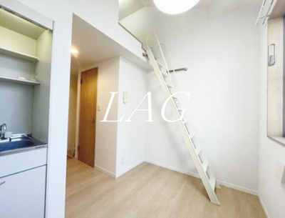 【居間・リビング】 | マルケサス立川 | 洋室のお部屋です。