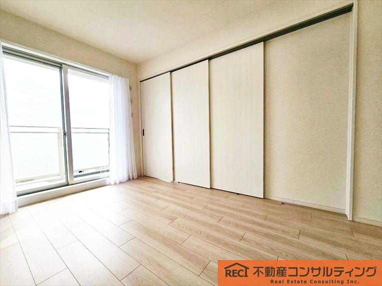 六甲桜丘ハイツの洋室