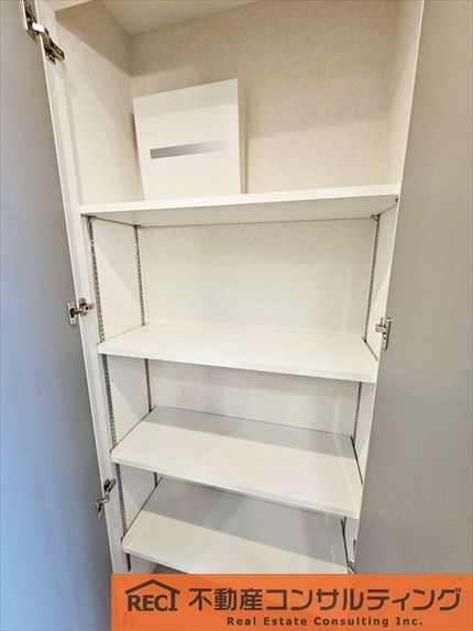 六甲桜丘ハイツの収納