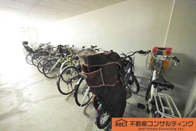 六甲桜丘ハイツの駐輪場