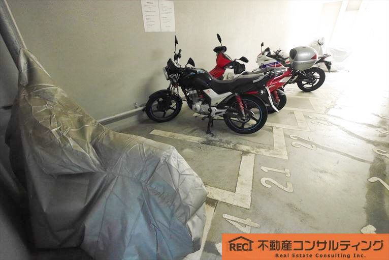 六甲桜丘ハイツの駐輪場