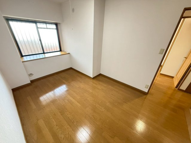 ディアステージ奈良三条の洋室