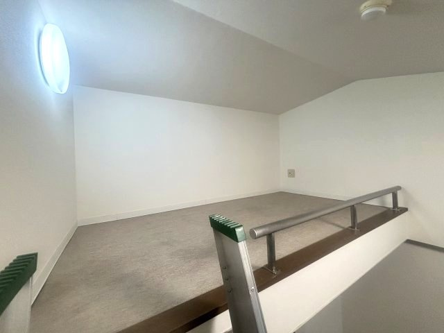 ローテローゼ本山の洋室