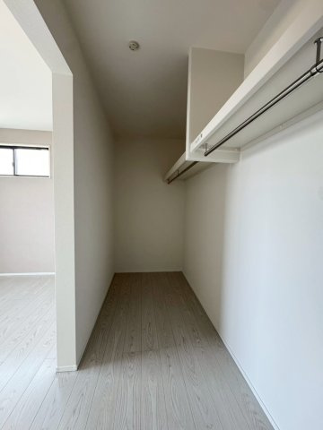  For.M Iーフォルムー小倉南区石田南1丁目1期　【小倉南区　新築戸建て】の収納|大容量のウォークインクローゼットがあり、衣類をまとめて収納できます。　【小倉南区　新築戸建て】