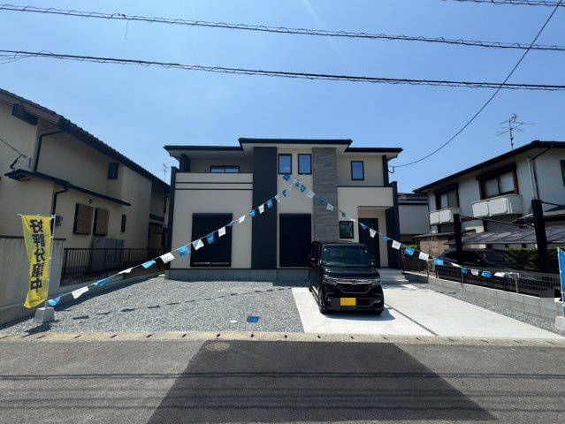  For.M Iーフォルムー小倉南区石田南1丁目1期　【小倉南区　新築戸建て】の駐車場|駐車スペースも広々♪