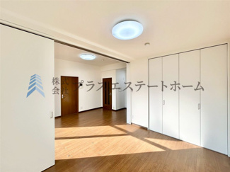 【玄関】 | リブコート明石相生町 | 扉を閉めれば個室になります♪