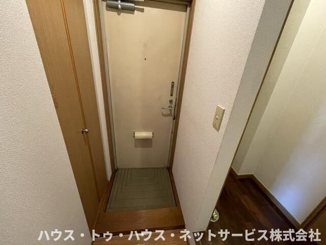 ドフィーヌ松戸の玄関