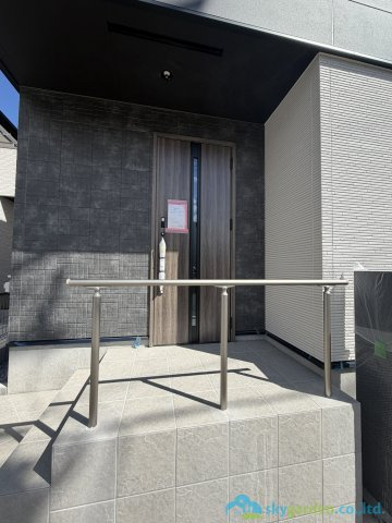 秦野市第2曽屋　新築戸建　全4棟2号棟の玄関