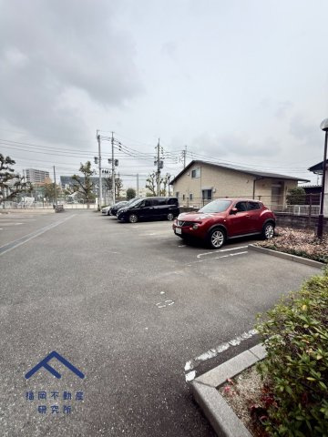 アルファステイツ大橋南の駐車場