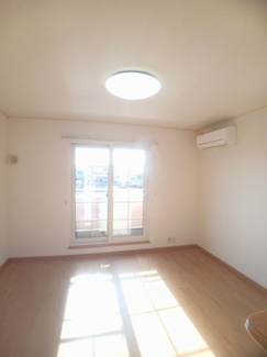 【居間・リビング】 | レジデンス手城 | 使いやすいリビングです