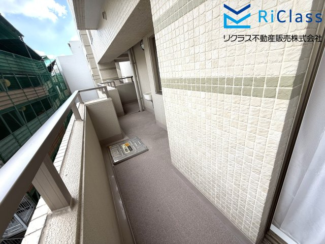 ワコーレグランシティ東山のバルコニー|お洗濯にも便利なバルコニー付き