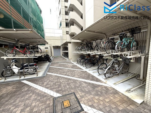 ワコーレグランシティ東山の駐輪場
