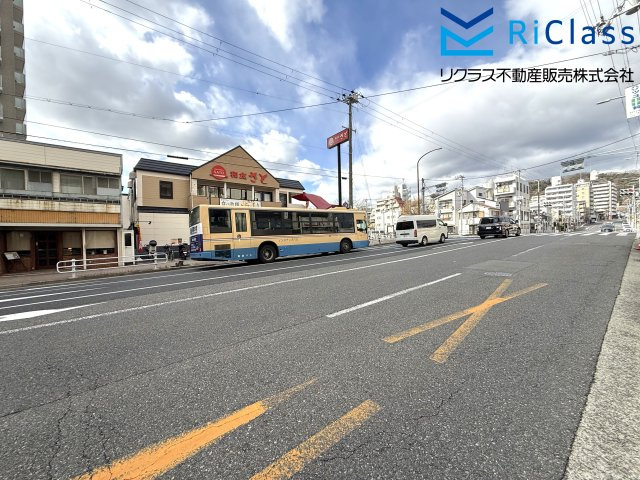 ワコーレグランシティ東山の周辺|マンション前の道路です