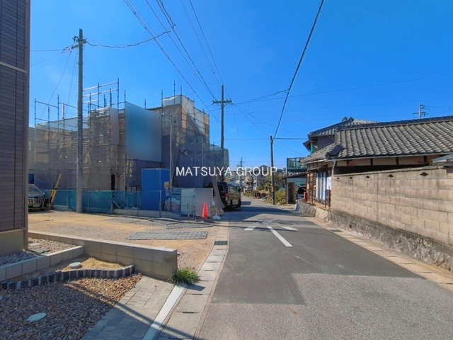 【前面道路含む現地写真】の画像