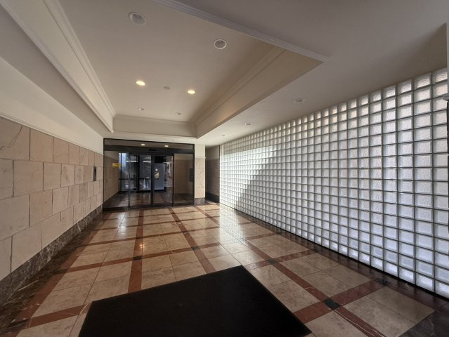 アルファコート西葛西のエントランス