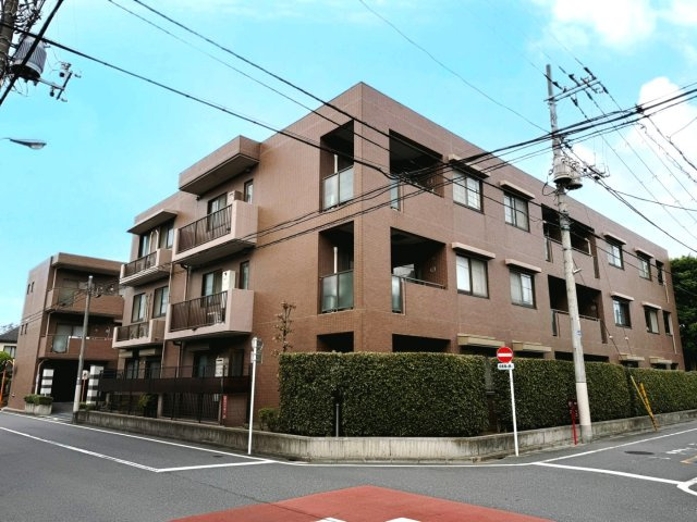 アールヴェール荻窪北の外観