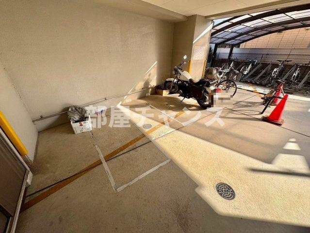 グレイス吹上の駐車場