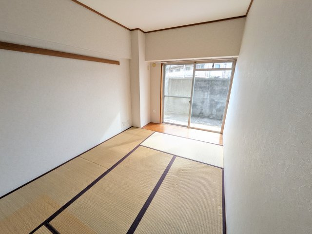 バードタウン3番館の和室