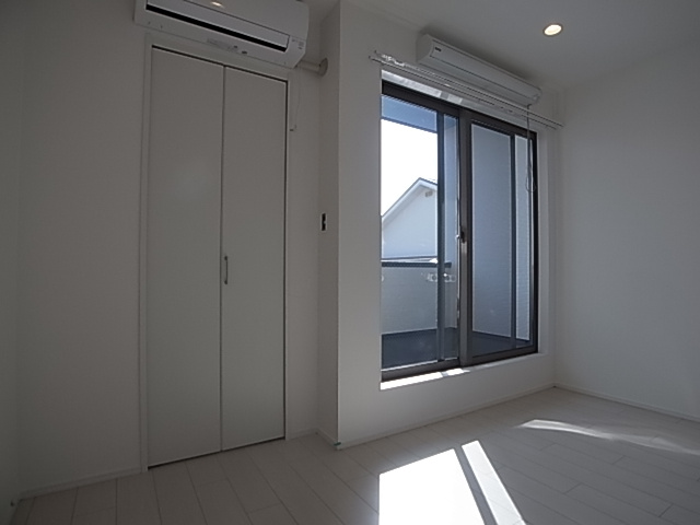 神戸市須磨区戎町４丁目のアパートの居間・リビング|リビング