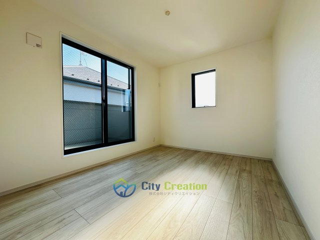 藤沢市大庭の新築一戸建の洋室