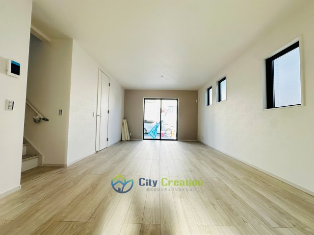 藤沢市大庭の新築一戸建の居間・リビング