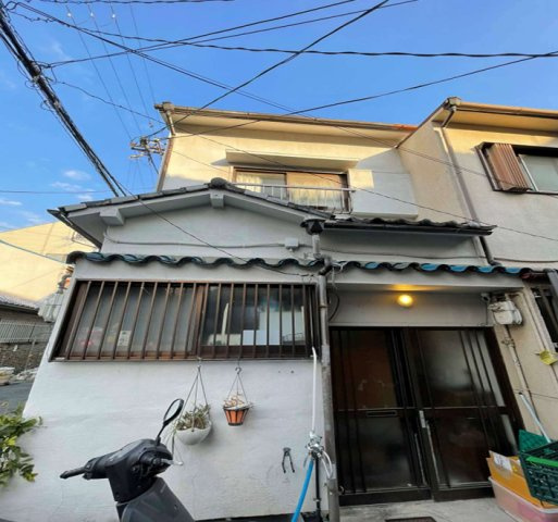 東大阪市長瀬町テラスハウスの外観