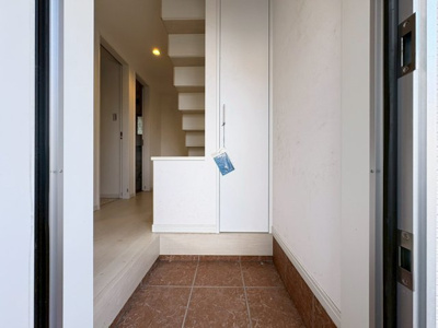 【玄関】 | 吹田市高野台3丁目貸家