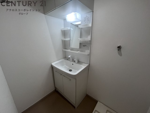 独立洗面化粧台付きでおすすめです！