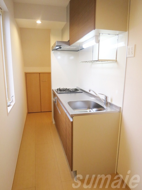 カシオラⅡのキッチン|☆窓付きの明るいキッチンです☆